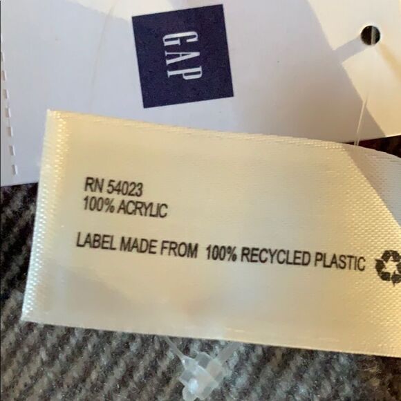 Gap Scarf - Picture 4 of 4